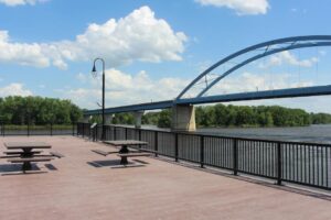 Marquette Scenic Overlook and Mississippi River Boardwalk 1